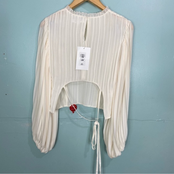 FRAME Waist Toe Cutout Top Blouse Pleated Ivory Cream Ruffle Sz S - Picture 4 of 8